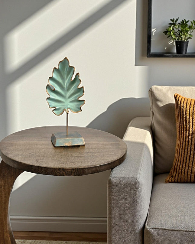 Round C-Shaped Side Table: Walnut or Beech Wood Veneer, Rolling Accent Table